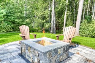 Kennebunk Family Cottage - 8