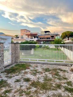 Green & Sea Design Villa - 0