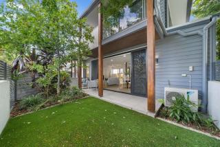 Calm & Cosy Bulimba Townhome Retreat - 5