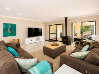Cozy Dunsborough Coastal Stay - 2