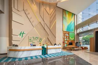 Holiday Inn Shanghai Nanjing Road by IHG - 6