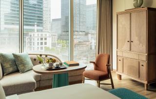 Four Seasons Hotel Tokyo at Marunouchi - 7