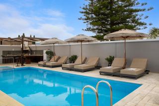 Pervolia House Private Pool Near Airport - 9