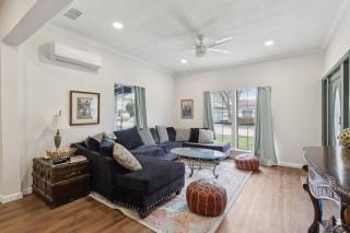 Charming, Cozy, Central & Convenient Home - 8