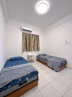 wL Family Homestay - 5