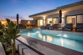 Celeste Luxury Villas - 2