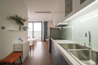 Cozy Relaxing Studio with Full Amenities Near Keangnam Hanoi Vietnam - 7