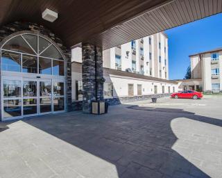 Quality Inn & Suites - 9