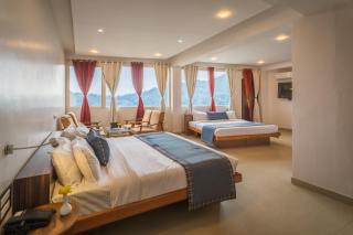 Tripli Hotels M & Resort - 1
