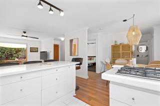 Villa Brisa Marina, 600m to Scarborough Beach! - 3