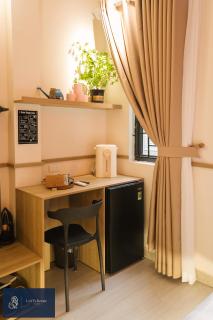Spacious APT In Center featuring several distinct BRs - Bedroom w TWIN-Superking beds -Share living room, kitchen & gym - 6