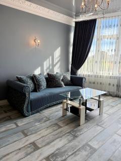 Arcadia Hills - 2 Bedrooms Apartments - Parking - 2