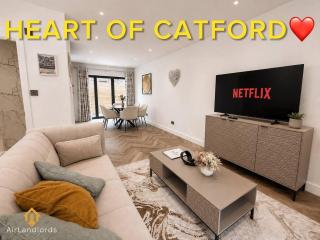 Exclusive 2 Bedroom House in Catford! - 0