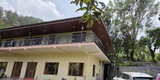 The Alcove 1BHK Naukuchiatal Lake View 200m Walk - 1