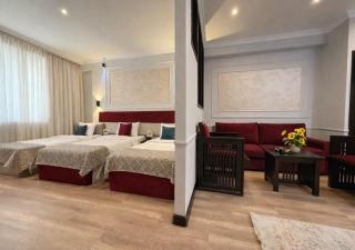 Hazz Central Hotel - 8