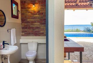 Lola - privacy, pool & view - 5
