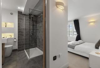 Harbour Lights Apartment - 4