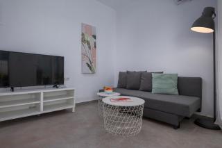 SLV Danai 7 Apartments - Ofrínion - 4