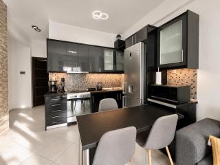 Piraeus Coastal Nest - 4 Guests by ΜΡS - 9
