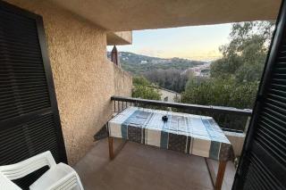 Stay in a bright apartment with a view! - 2