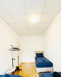 Comfortable 2BR & 1LR Apartment in Vienna - 1