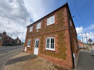 Cosy Sandringham Stay, Sleeps 3, Parking, Wi-Fi - 2