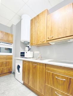 Quiet Neighborhood - Comfortable 3-Bedroom Apartment - 6