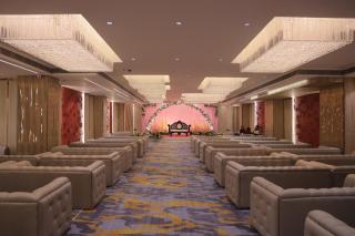 Hotel Raaj Palace - 4