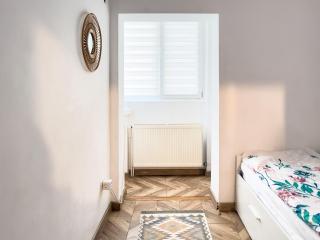 Private room at Ceausescu's place in Old City Unirii Square - 2