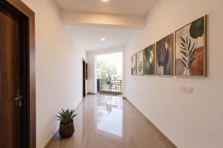 FabHotel Sky Sector 76 - 7