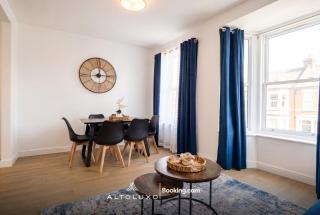 Orchid 2 Luxury 3BR House By AltoLuxo Short Lets & Serviced Accommodation With Free WiFi & Parking - 8