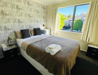 Alpine Room at our Home - Arthurs Point Queenstown - 1