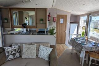 Cabin Escape in Weymouth - 5