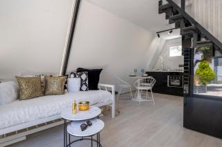 Danae's A-Frame Nest - 1