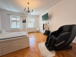 Central Park Apartment - 1