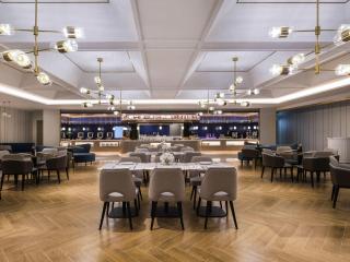Mercure Shanghai Yu Garden On the Bund - 5 mins taxi to Nanjing Road and Bund - 5