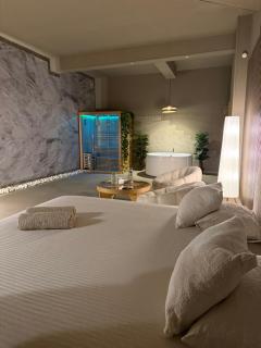 BREATH47SPA - Private Spa Suite White Jacuzzi & Sauna in Marbella - 6