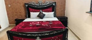 Budget In Guest House - 6