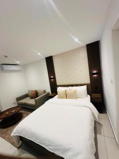 Aura Bantree Executive Suite - 4