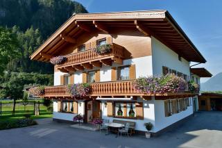 Gästehaus Luxner Zimmer ÜF - 8