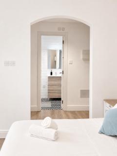 Grand Central House - Deluxe Studio - GibraltarStay Apartments - 6