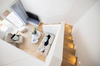 Villa am See für bis zu 6 Personen mit Kaminofen, Badewanne und Sauna - Haustiere herzlich willkommen, direkt am Wasser gelegen - 2