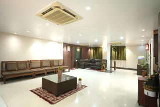 Hotel Sapphire Inn - 4