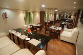 Hotel Sapphire Inn - 2