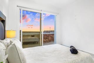Modern Beauty with Partial Ocean View, Open Concept & Pool - Dog-Friendly - 6