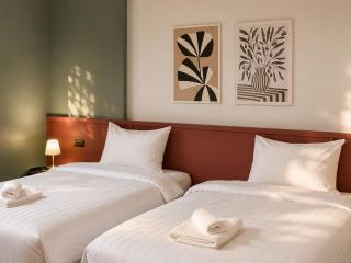 Quicky Stay Hotel Suphanburi - 4