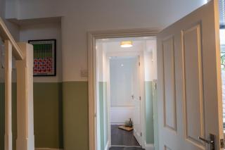 Maple House - Quaint Victorian Home - 9