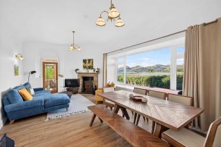 Stunning Coastal Home with Views of Castle Stalker - 8