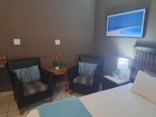 Aviators Retreat B&B - 0
