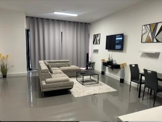 W39 Comfort Suite Near UWI - KINGSTON - 0